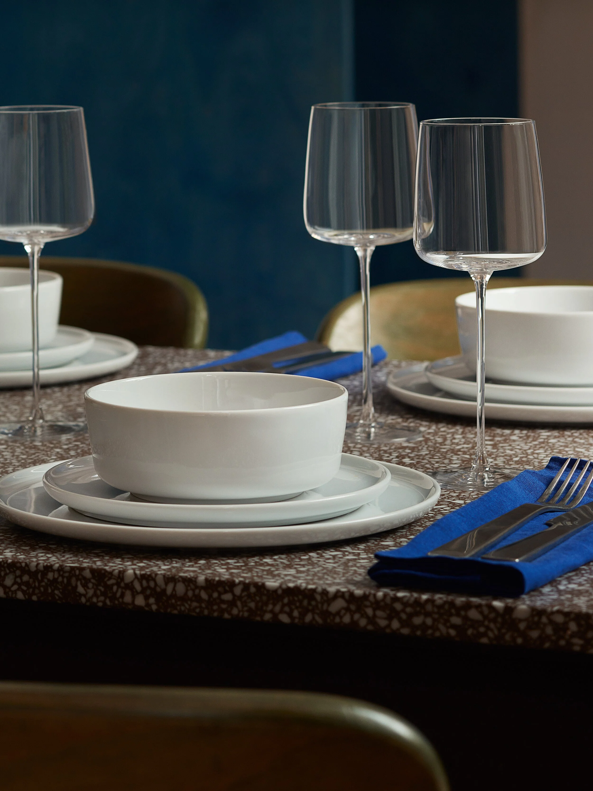 Dinnerware Bundle (30 Piece) - Image 4